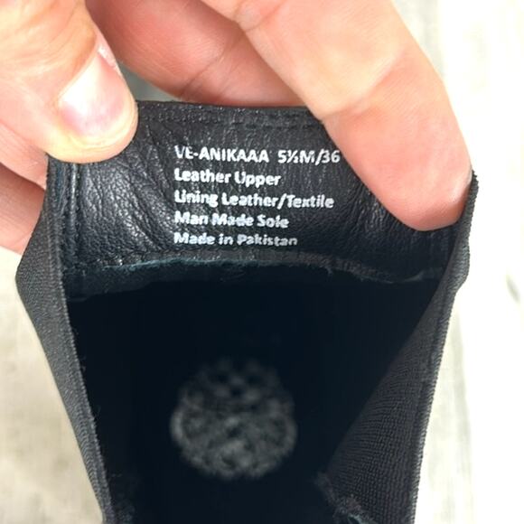 Vince Camuto Anikaa Women’s 5.5M Black Leather Combat Slip-On Ankle Boots NEW - Picture 10 of 10